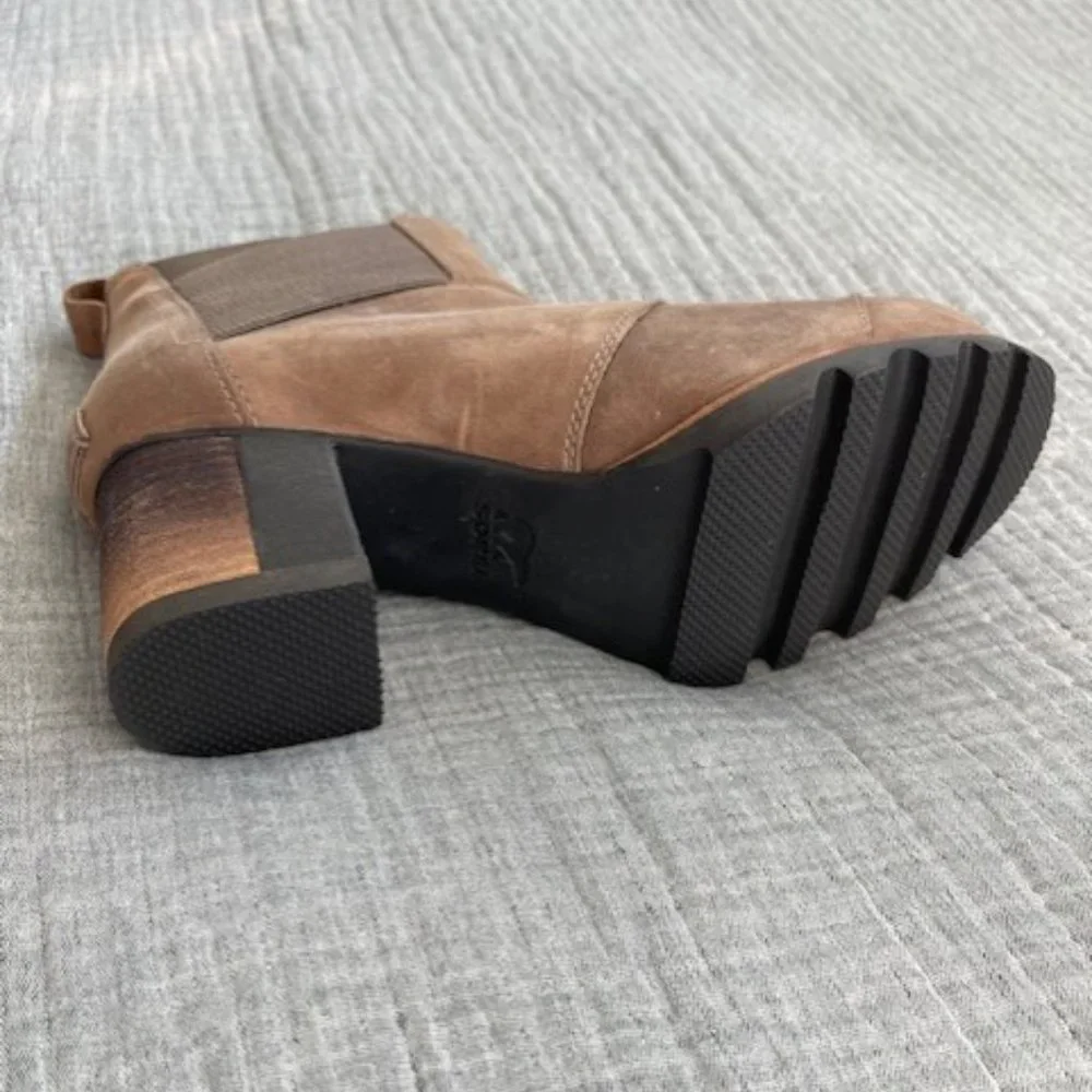 SOREL Boots - Picture 4 of 6